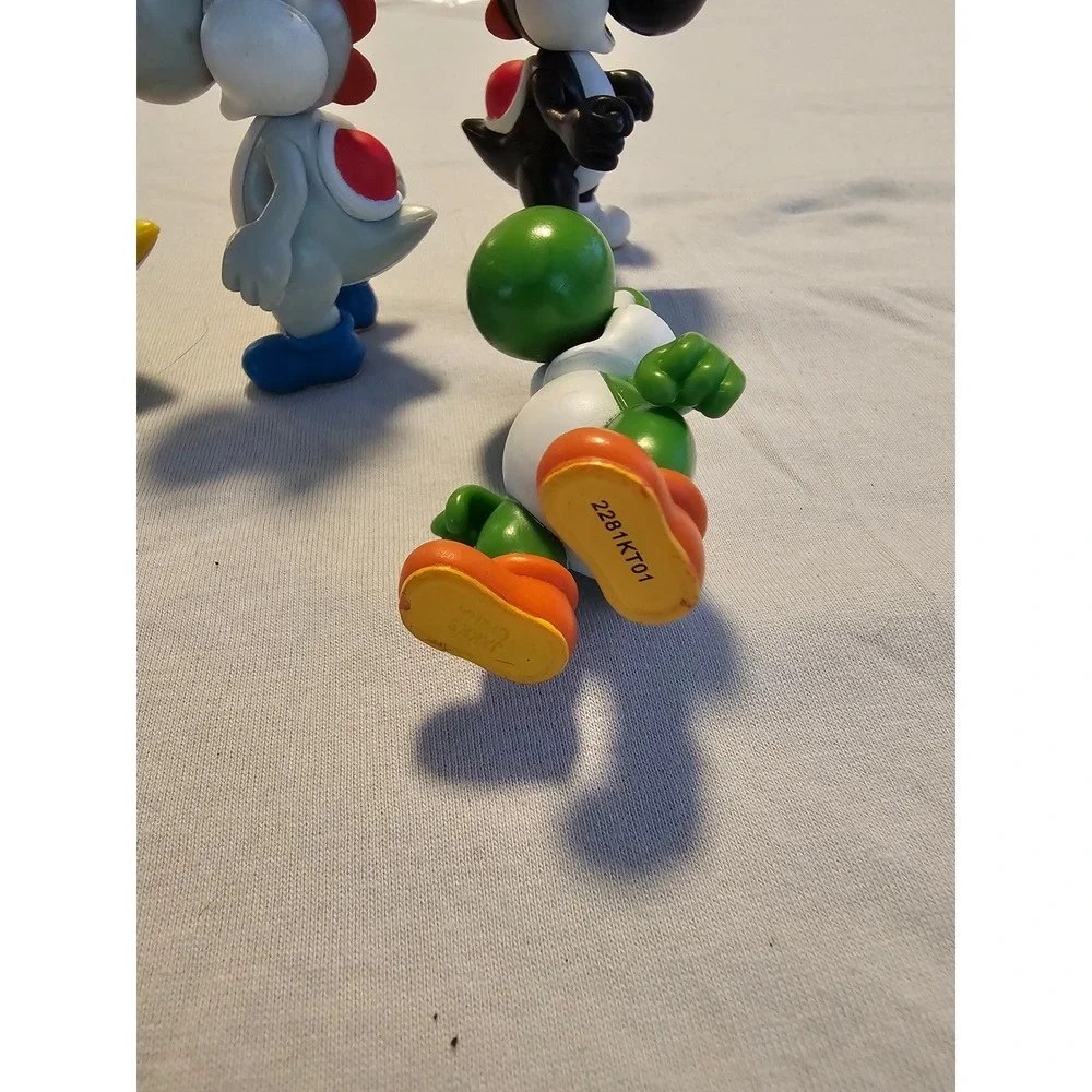 Nintendo‎ Super Mario Yoshi Action Figure Set Jakks Pacific Multi Color 5pc 2.5